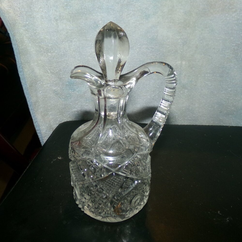 glass cruet old.